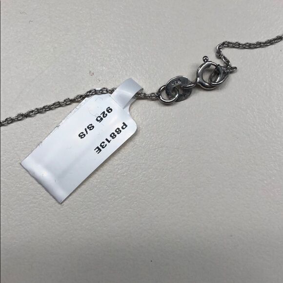 Silver and Green Teardrop Necklace - Picture 4 of 8